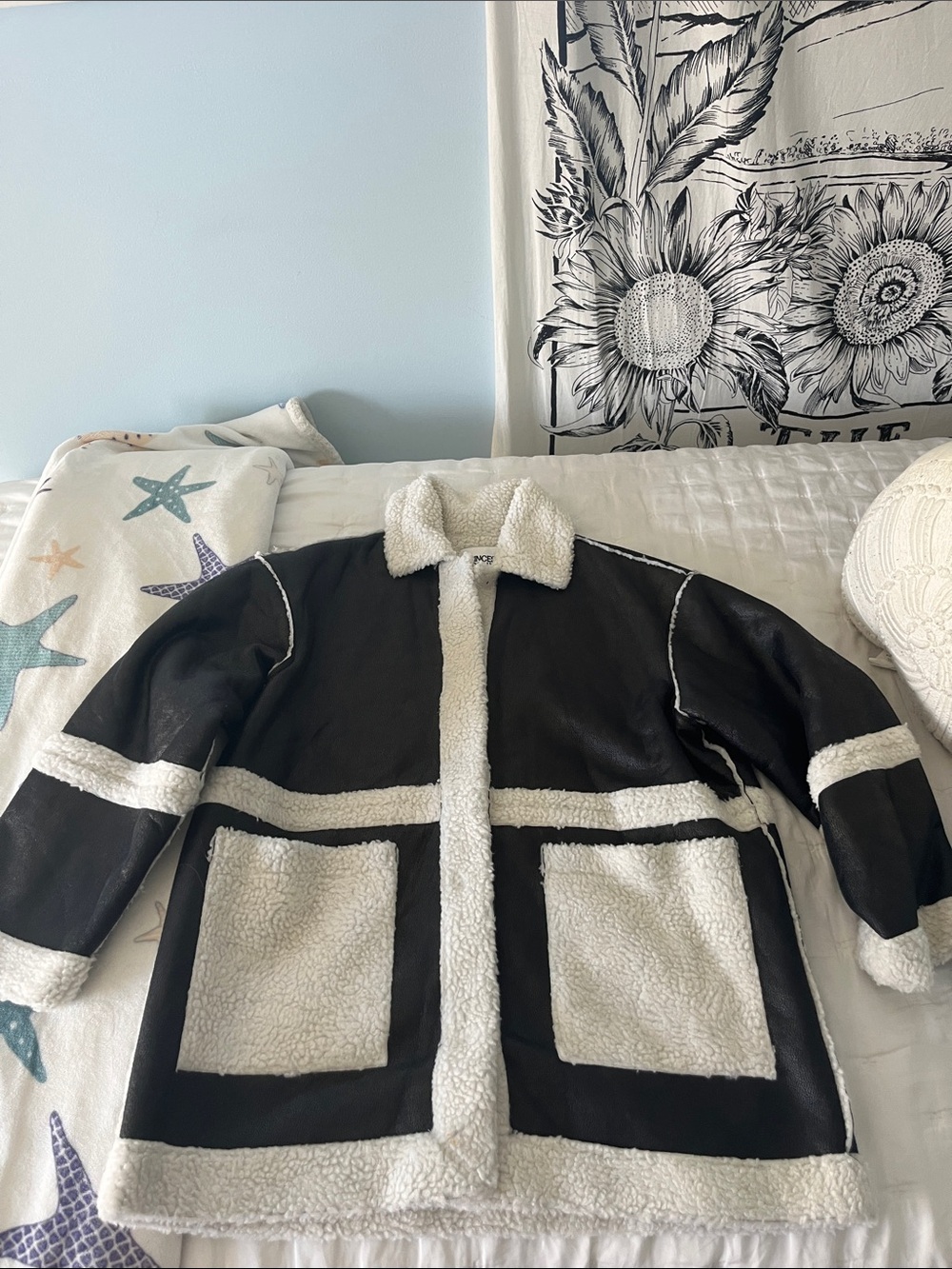 Princess Polly Black Jacket with Cream Sherpa Trim